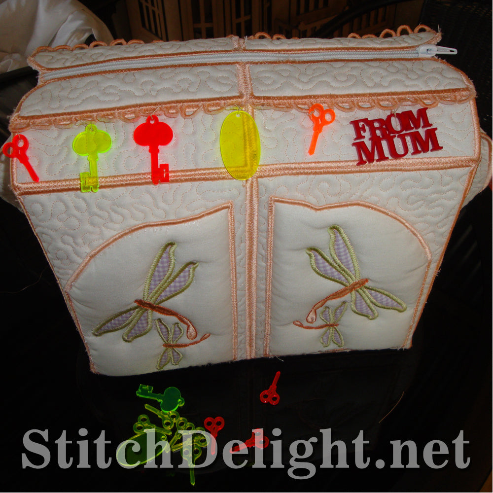 SD1204 Dragonfly Charm Tote