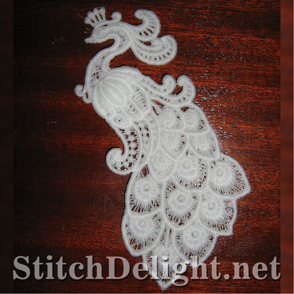 SD0939 Freestanding Lace Peacock
