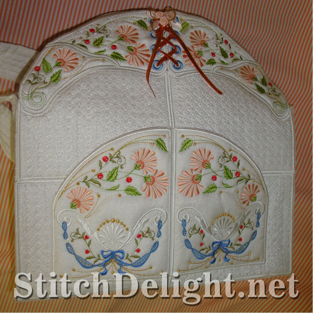 SD0833 Pearls and Flowers Tote Bag
