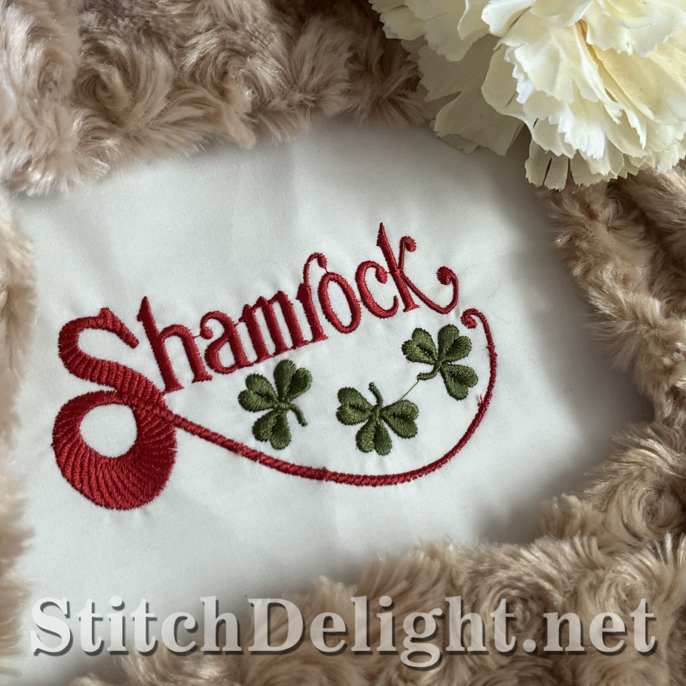 SD0067 Freestanding Shamrock Lace