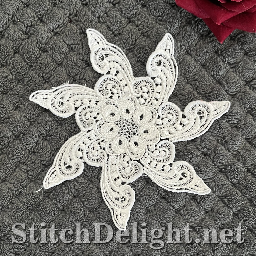 SD0090 Lace Doilies