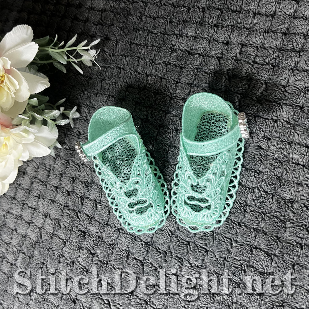 SD0093 Lace Baby Shoe 3