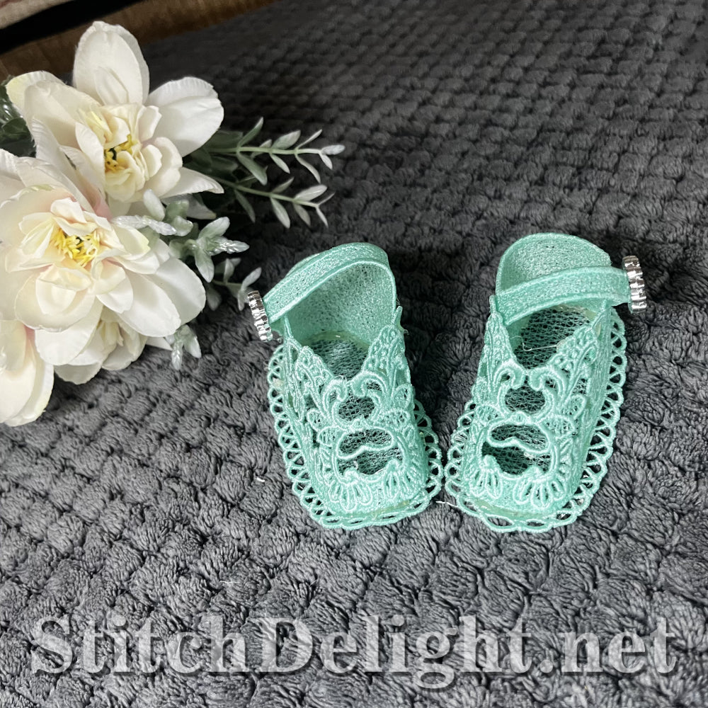 SD0093 Lace Baby Shoe 3