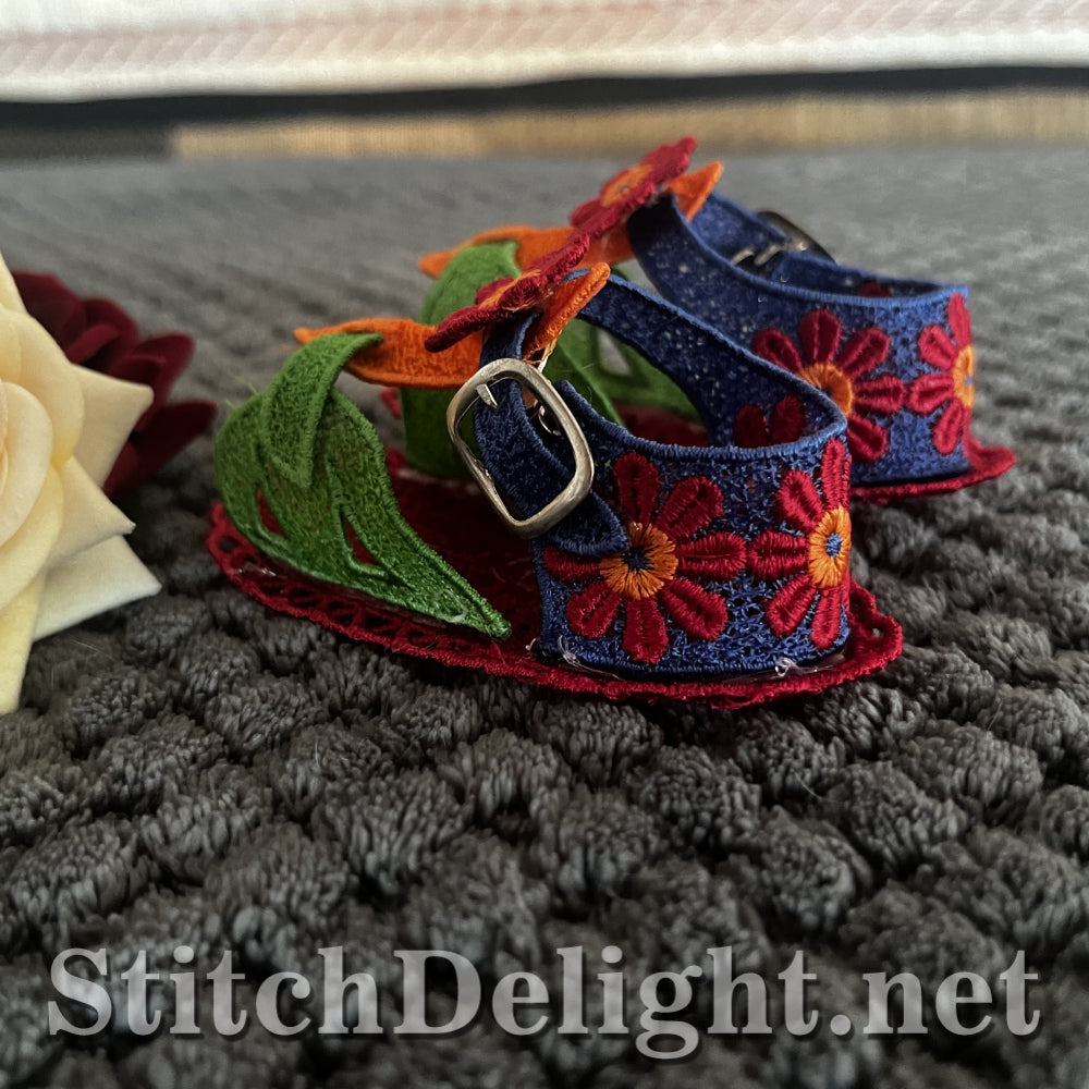 SD0094 Lace Baby Shoe 4