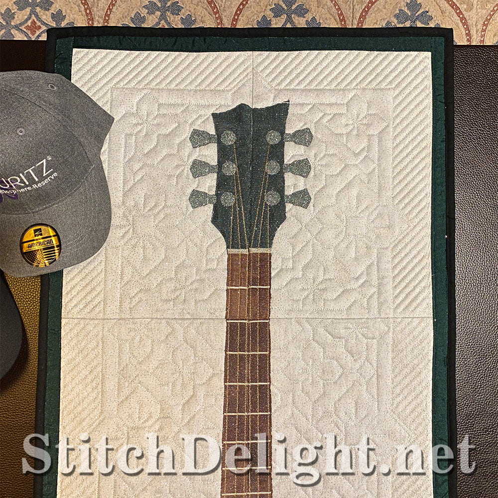 SDS3161 Applique Guitar Quilt