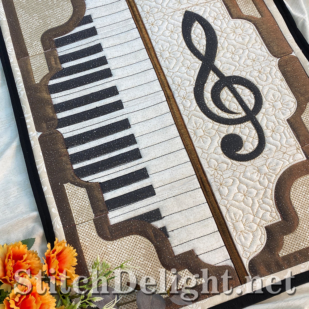 SDS3162 Applique Piano Quilt