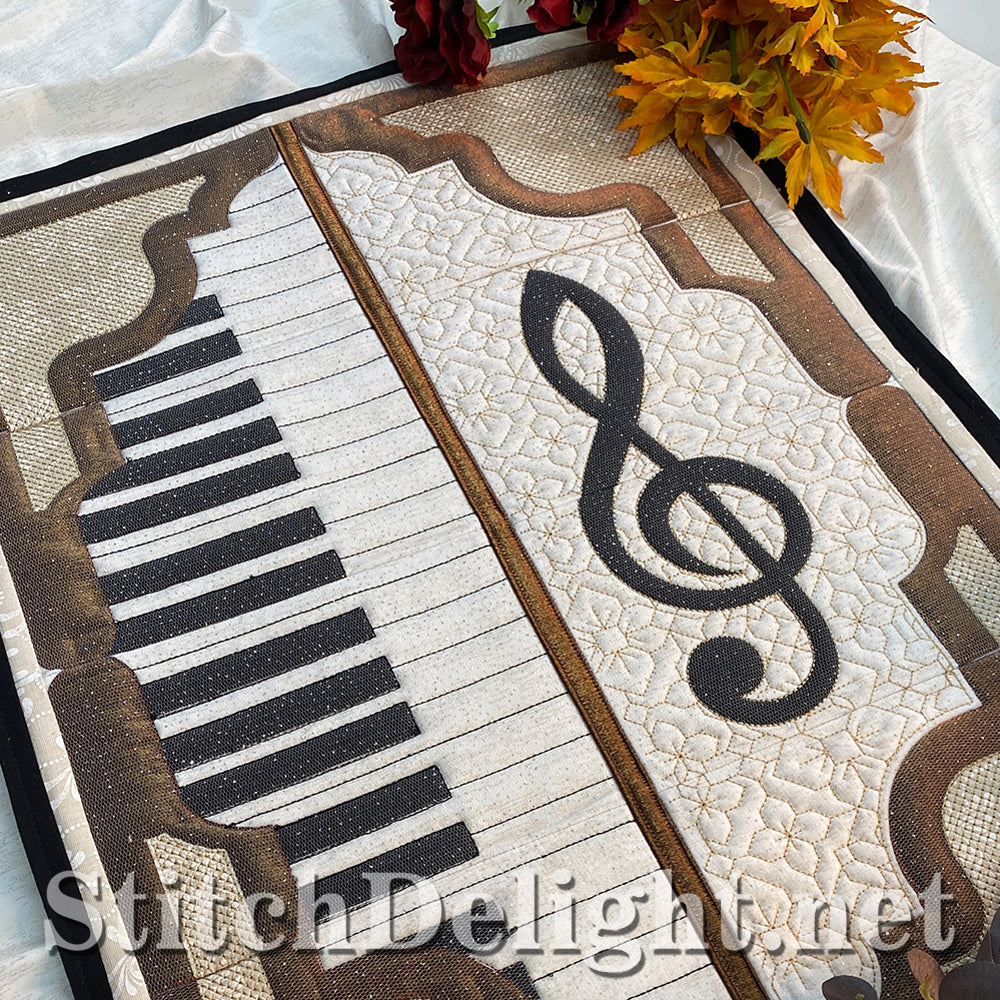 SDS3162 Applique Piano Quilt