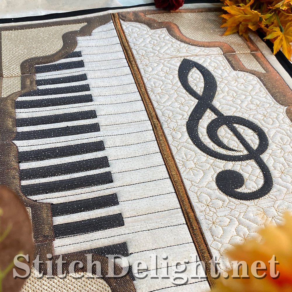 SDS3162 Applique Piano Quilt