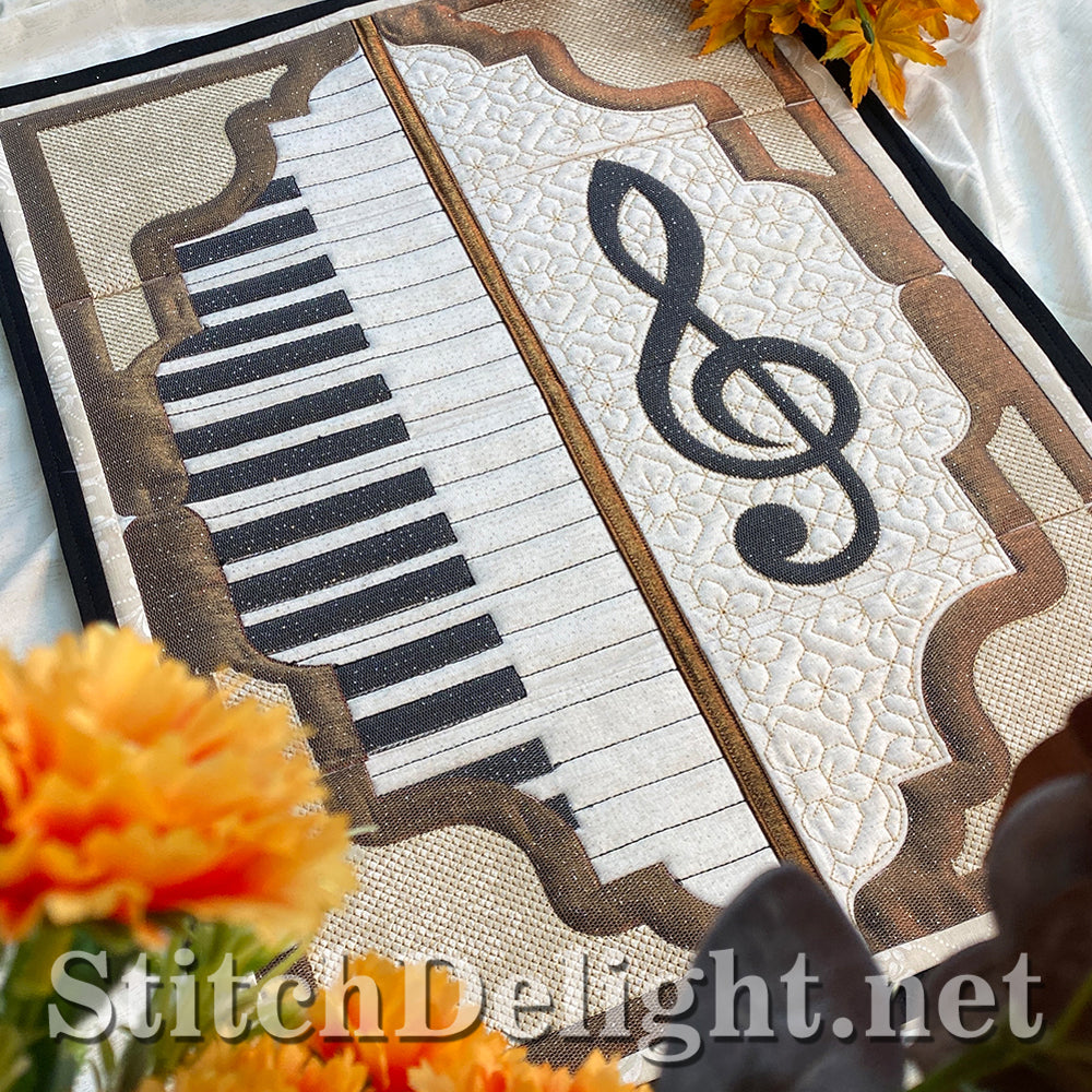 SDS3162 Applique Piano Quilt