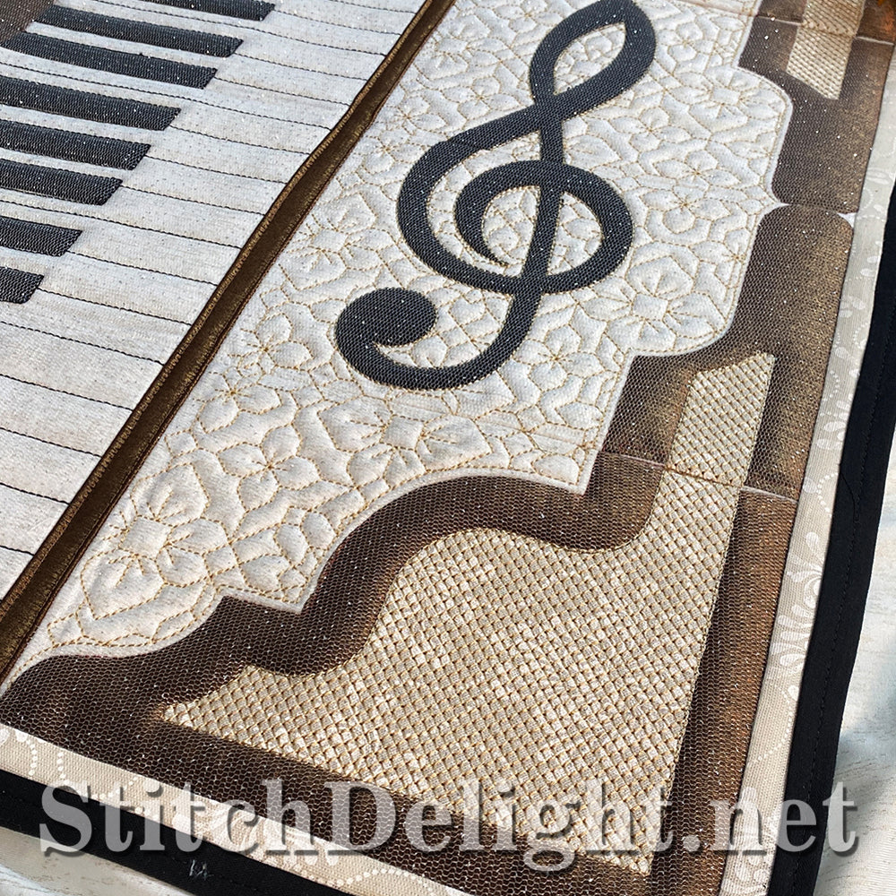 SDS3162 Applique Piano Quilt