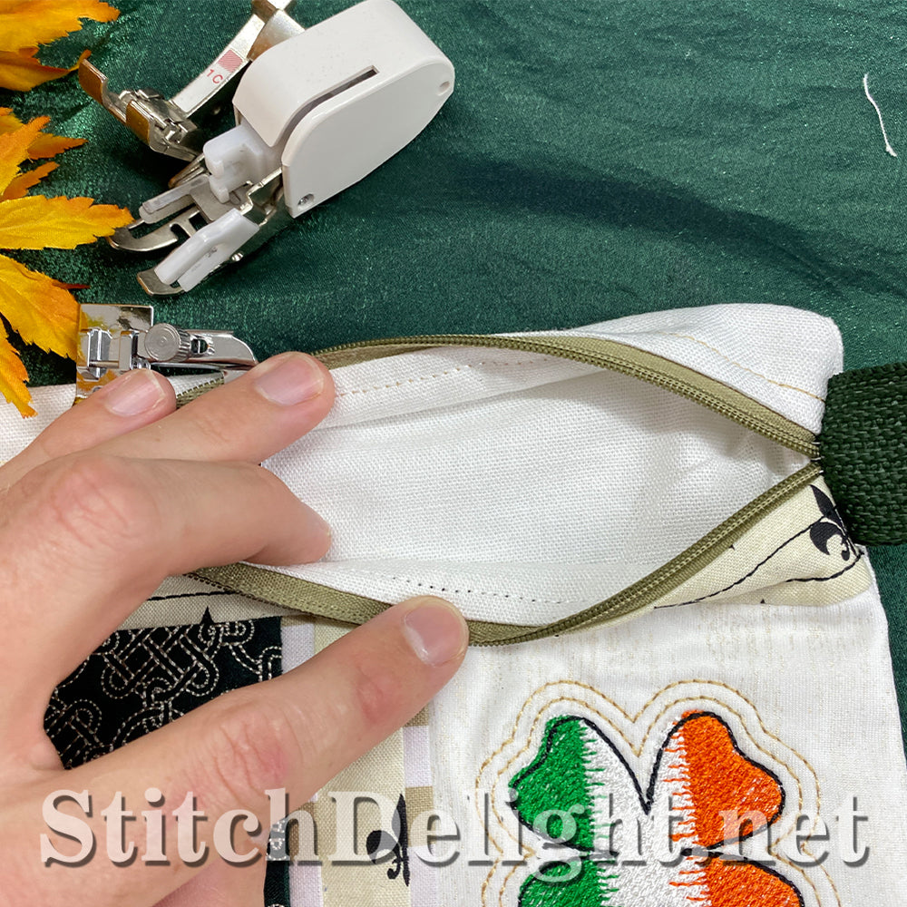 SDS3163 ITH Irish Zipper Bag