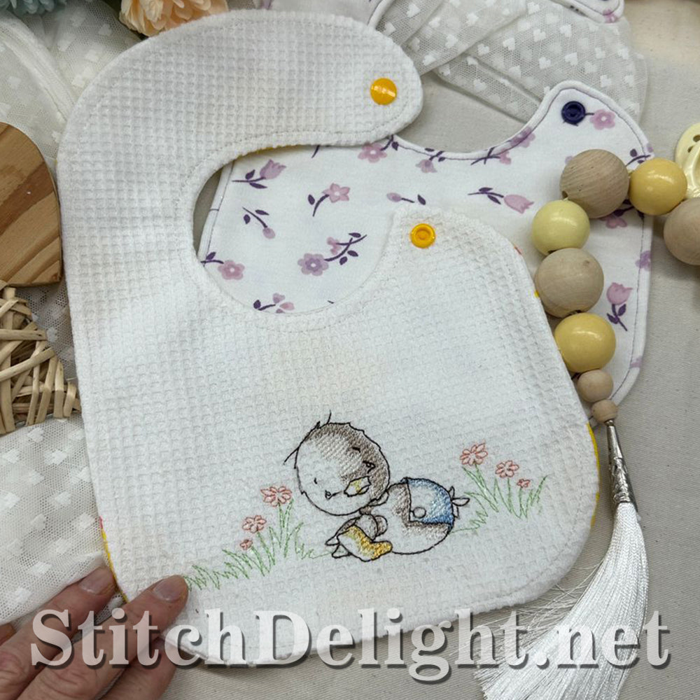 SDS4252 GoCustom Baby Bibs