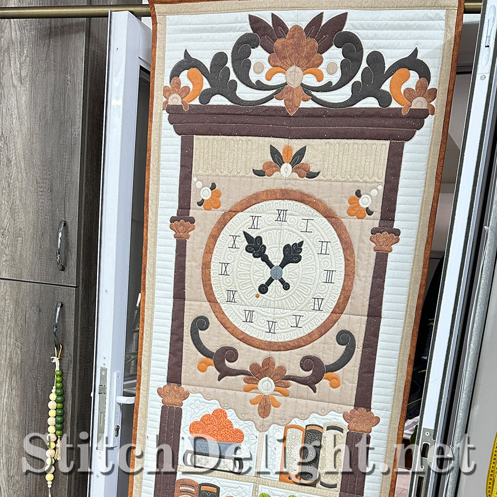 SDS4283 Grandfather Clock Quilt