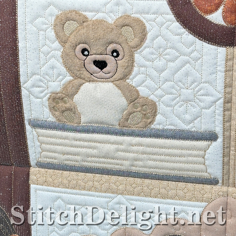 SDS4283 Grandfather Clock Quilt