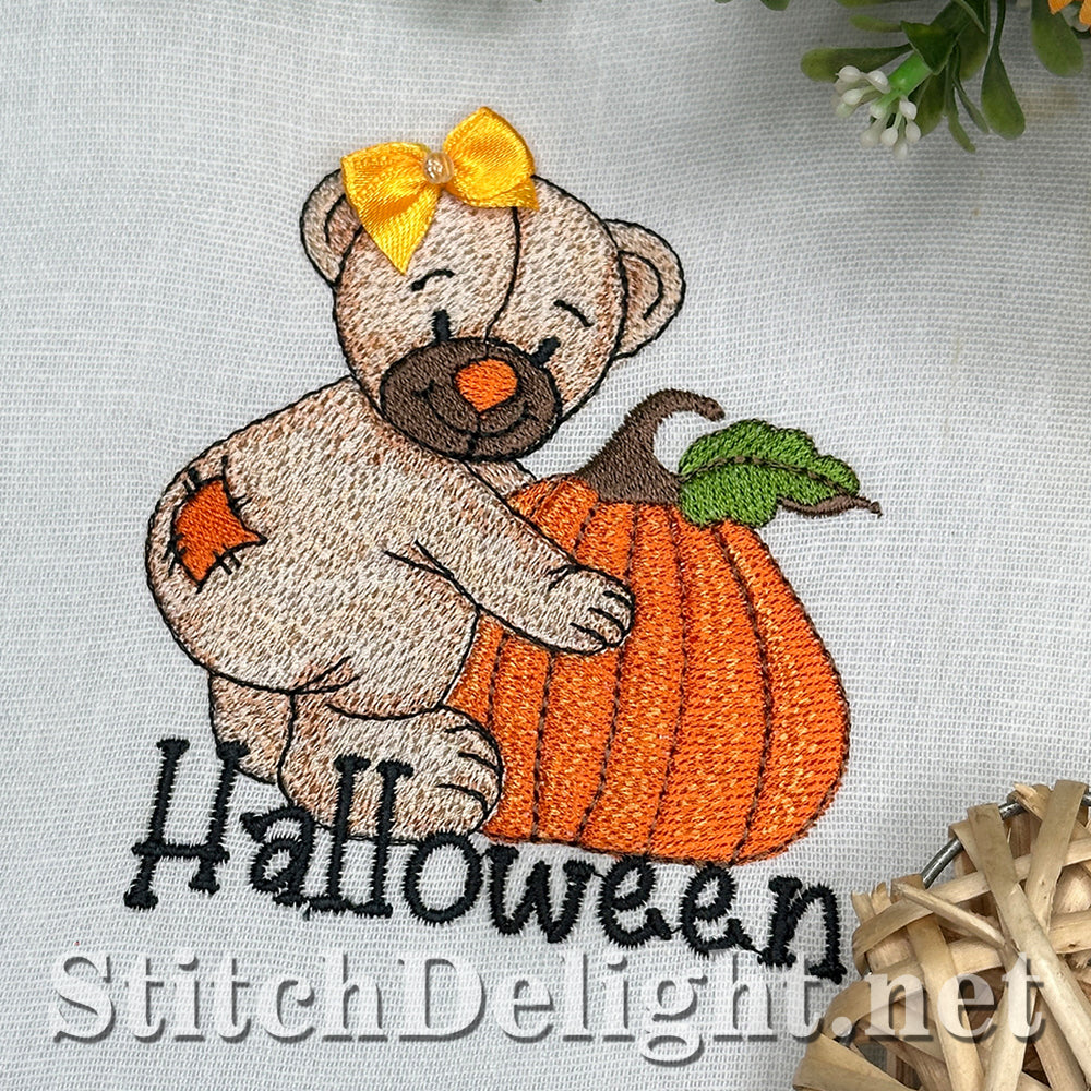 SDS4443 Halloween Teddy