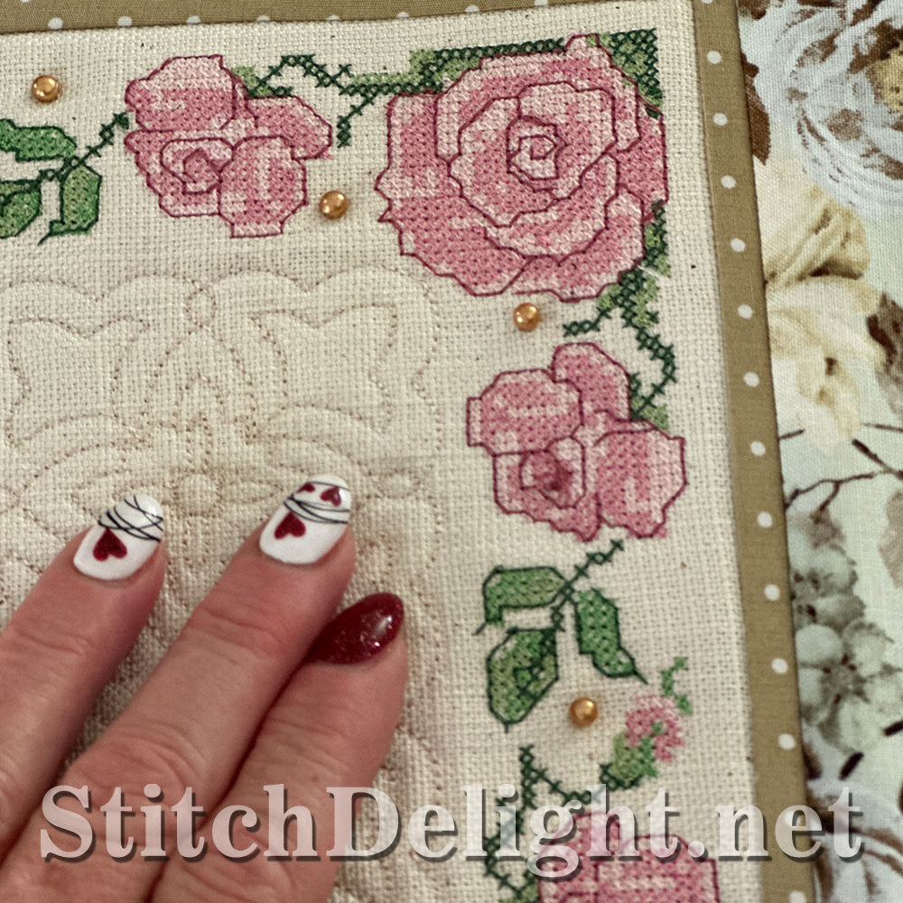SDS4403 Roses Border in Cross Stitch