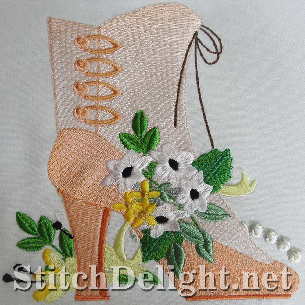 This gorgeous single design for the 4x4 hoop elegant boots. Stitch onto vanity bags or make a stunning quilt