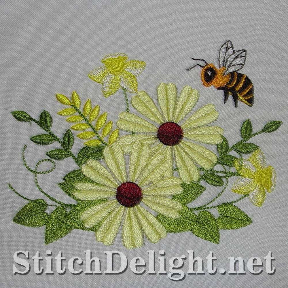 Busy bee single design with stunning florals done in the 4x4 hoop