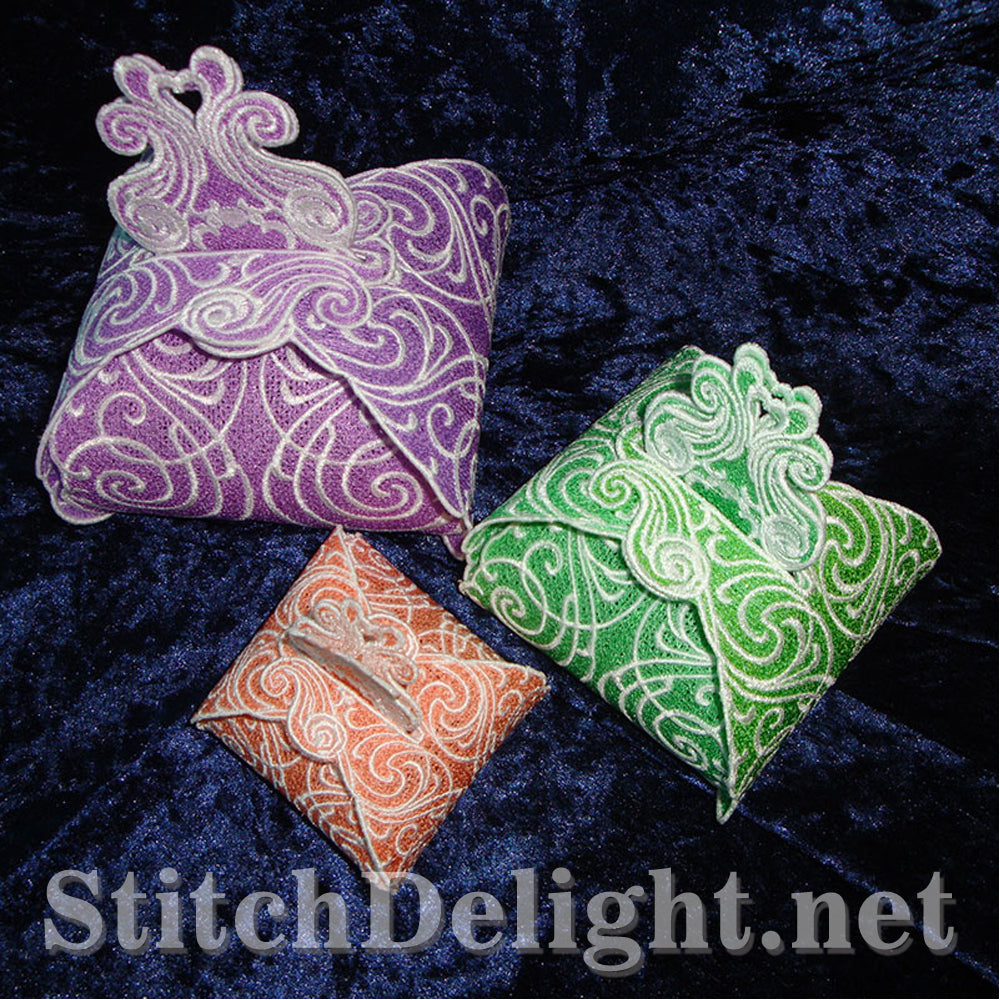 AE017 Gift Boxes in Lace