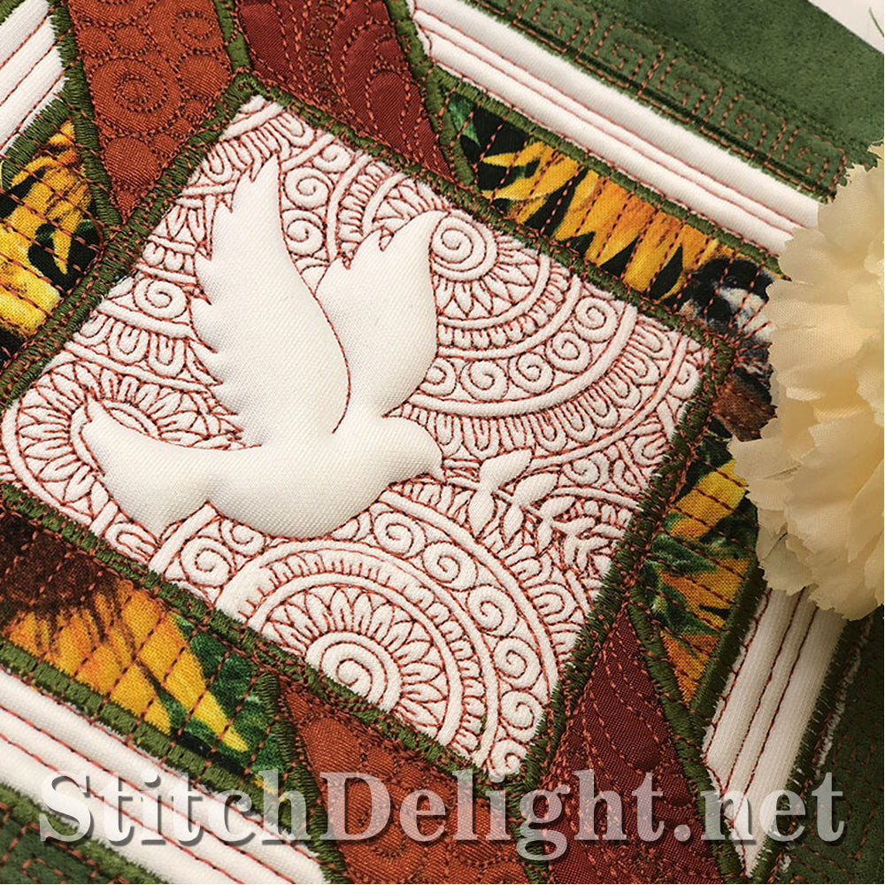 SD1289 Christmas Quilt Dove