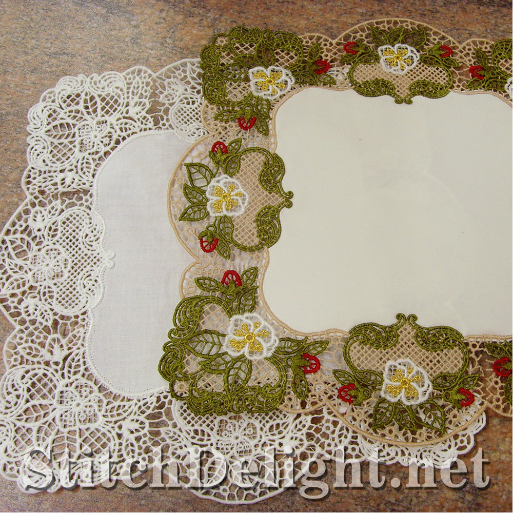 SD0574 Strawberry Lace Edging
