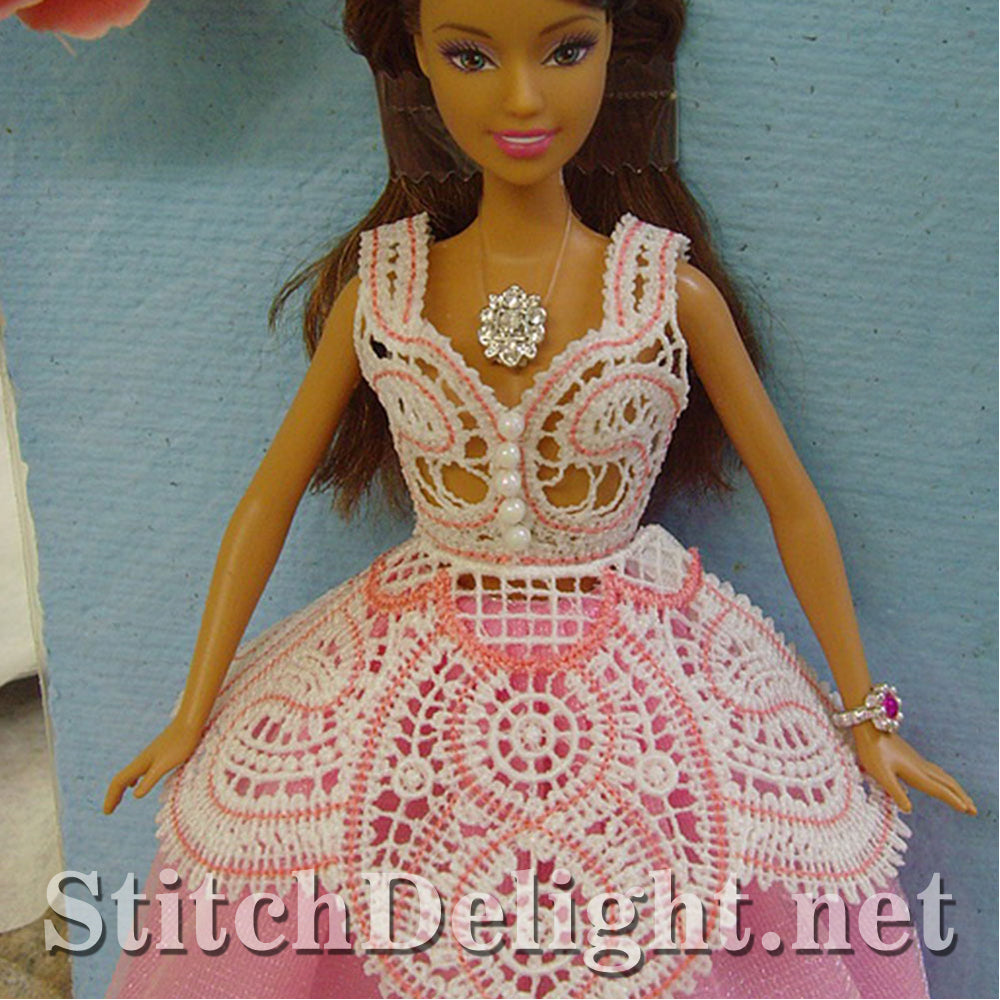 SD0667 Barbie Dressed in Lace