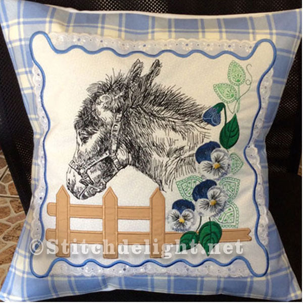 SDS0475 ITH Donkey Pillow